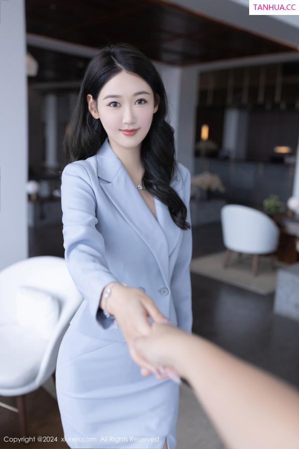 唐安琪  [XiuRen]高清写真图 2024.07.29 No.8935 唐安琪 律师OL第2张图片